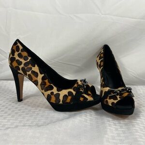 VANELi Leopard Haircalf Peep-Toe Heels 8.5M – Chain Detail Stilettos